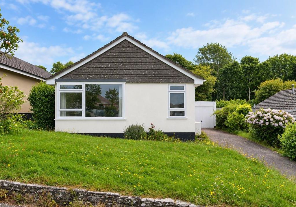 Property photo 1 of 21