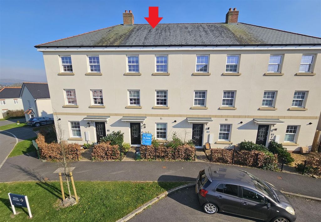 Property photo 1 of 18 Front Elevation