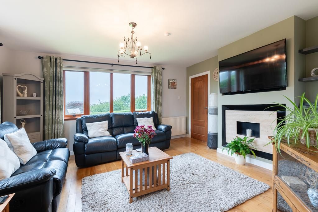 Property photo 3 of 34 Cup1396Seg Living Room.Jpg
