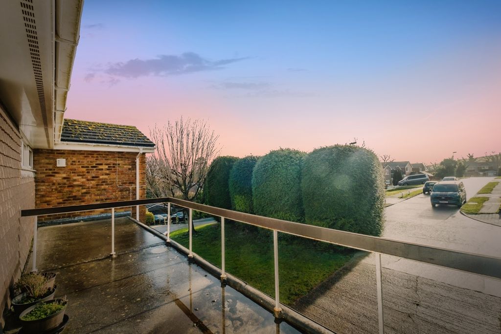 Property photo 3 of 25 Pbox-Img.Jpg