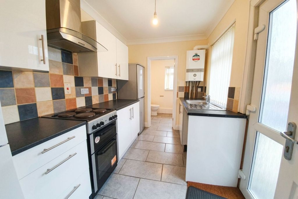 Property photo 3 of 9