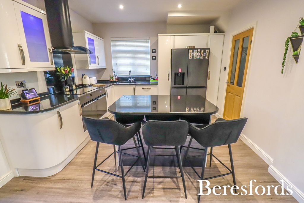 Property photo 3 of 30 Picture No. 39