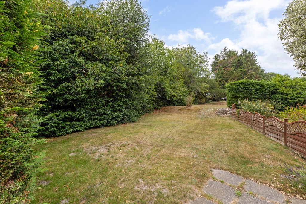 Additional image 13 of 2 bed flat for saleBurton Park Road, Petworth, West Sussex GU28