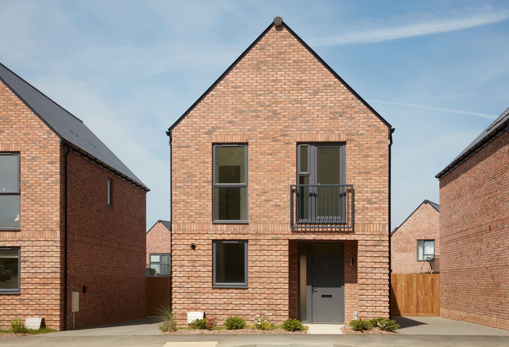 Property photo 1 of 9 252223 Vistry Walstead Park - 287A