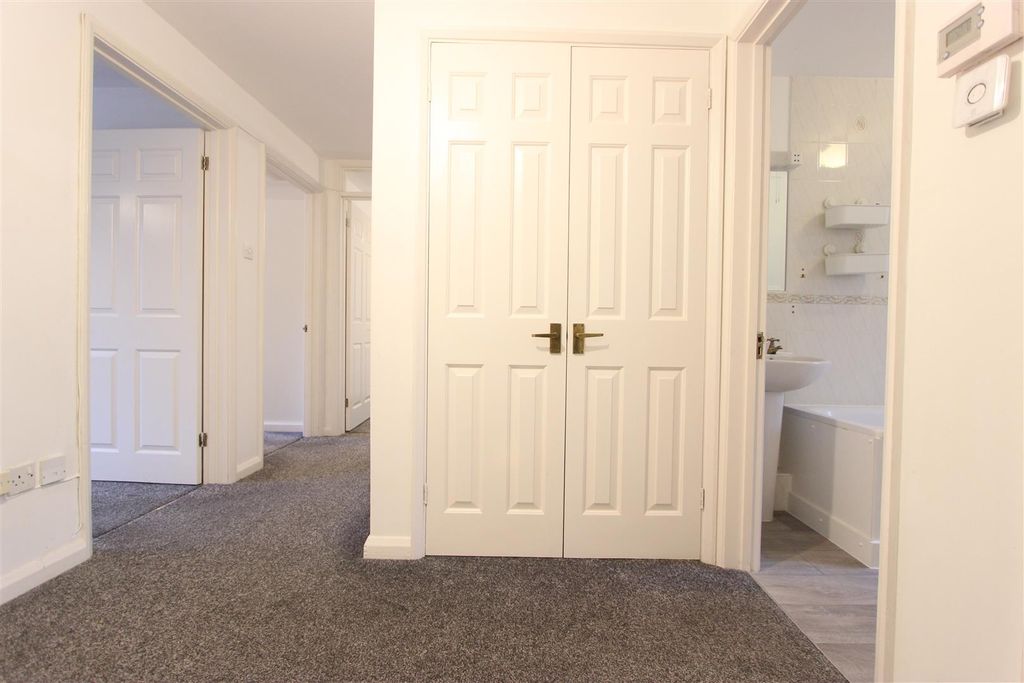 Property photo 2 of 12 Img_1241.Jpg