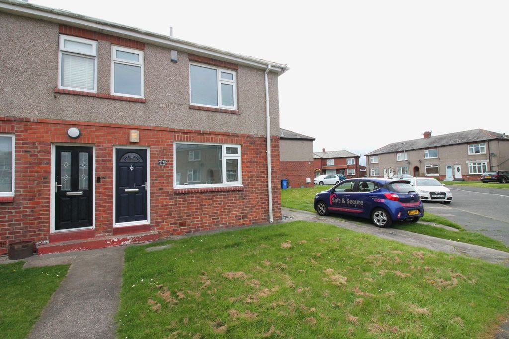 Property photo 1 of 13 Front External