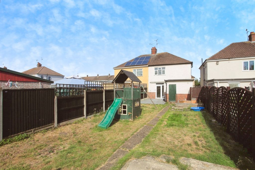 Property photo 2 of 12 Photo