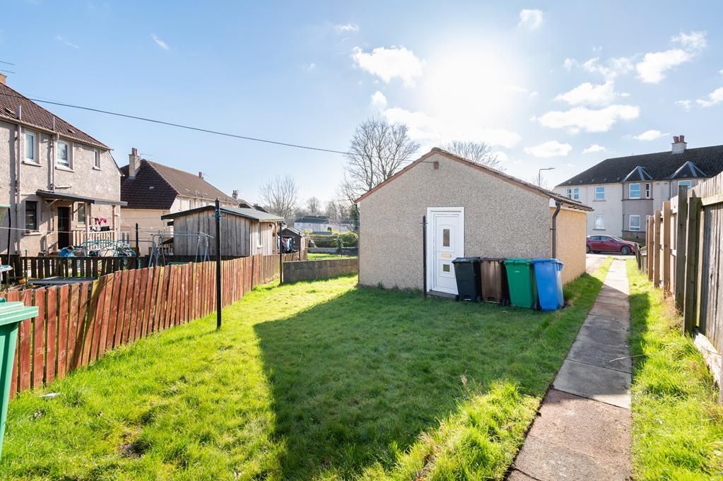 Property photo 2 of 18 Lev1428Pem Garden.Jpg