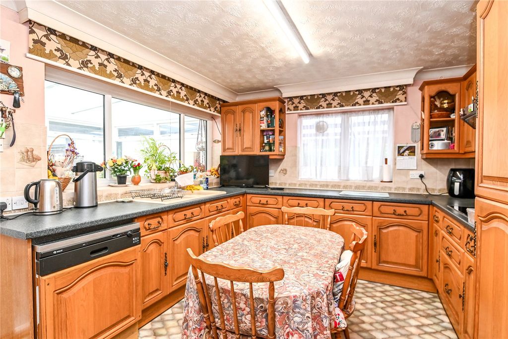 Property photo 3 of 25 Picture No. 04