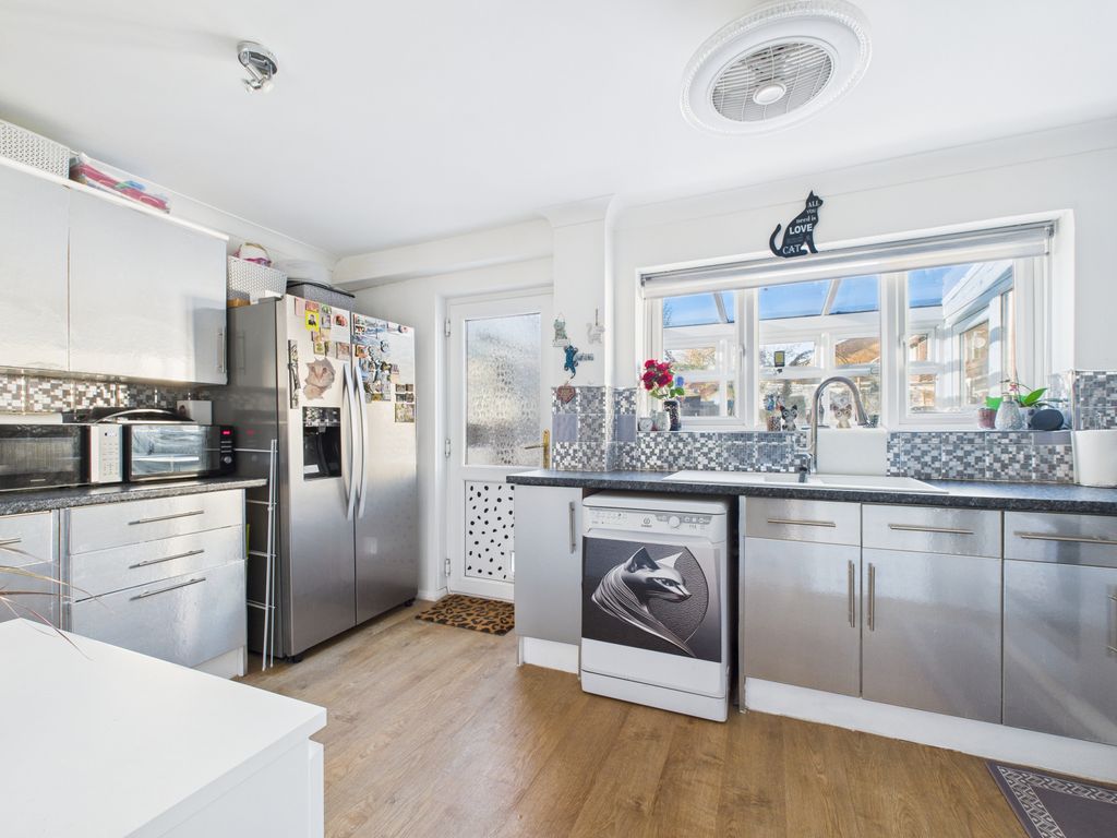 Property photo 3 of 12 Gallery