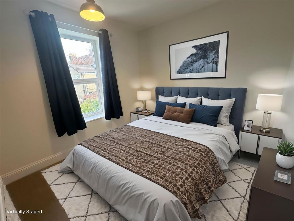 Property photo 3 of 10 Img_4918 - Bedroom - Standard - 9.Jpeg