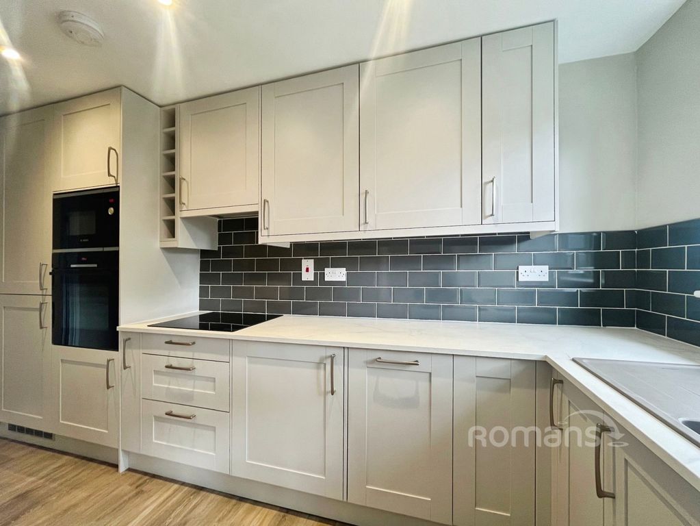 Property photo 2 of 13 Pbox-Img.Jpg