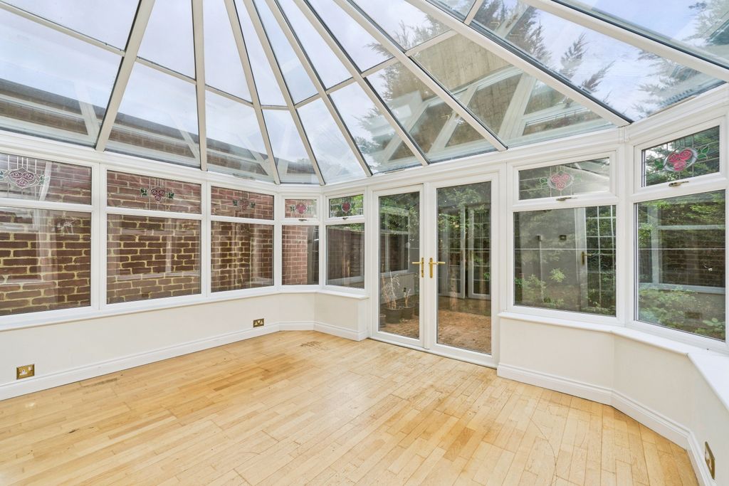 Property photo 3 of 20 1861205-11