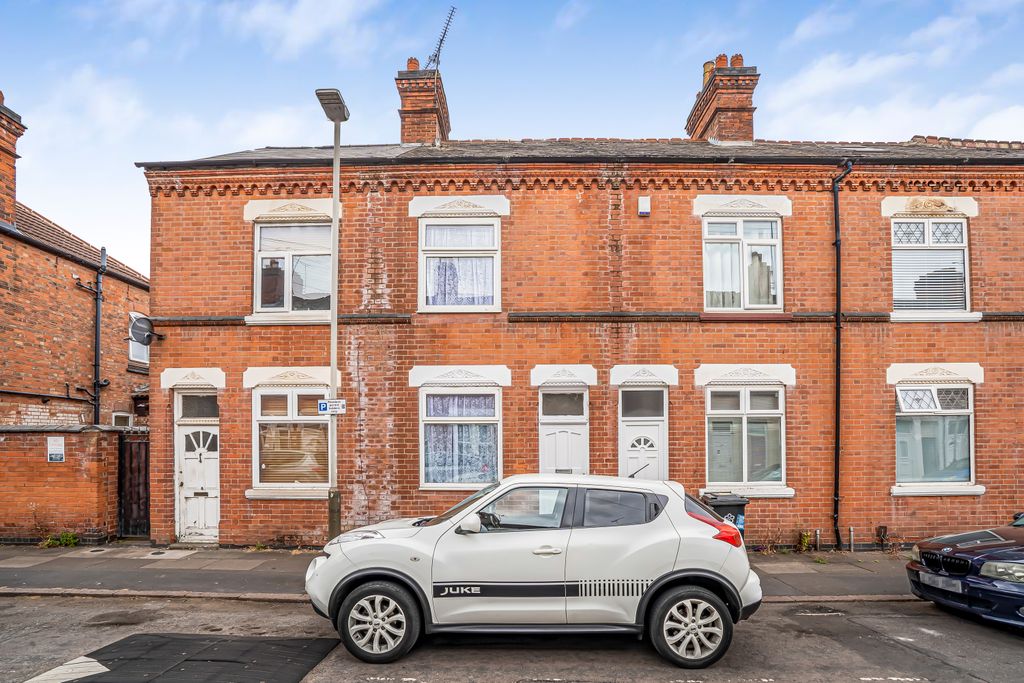 Property photo 1 of 10