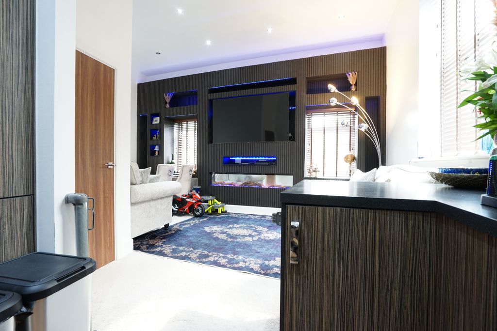 Property photo 3 of 16 Kithcne / Lounge