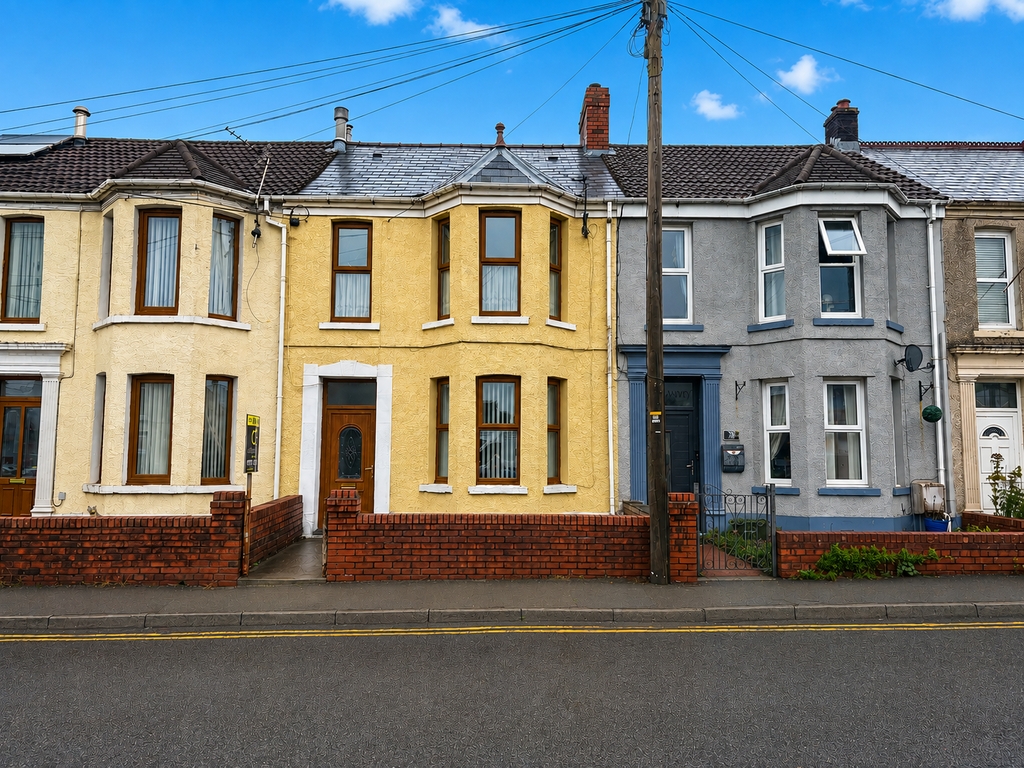 Property photo 1 of 12
