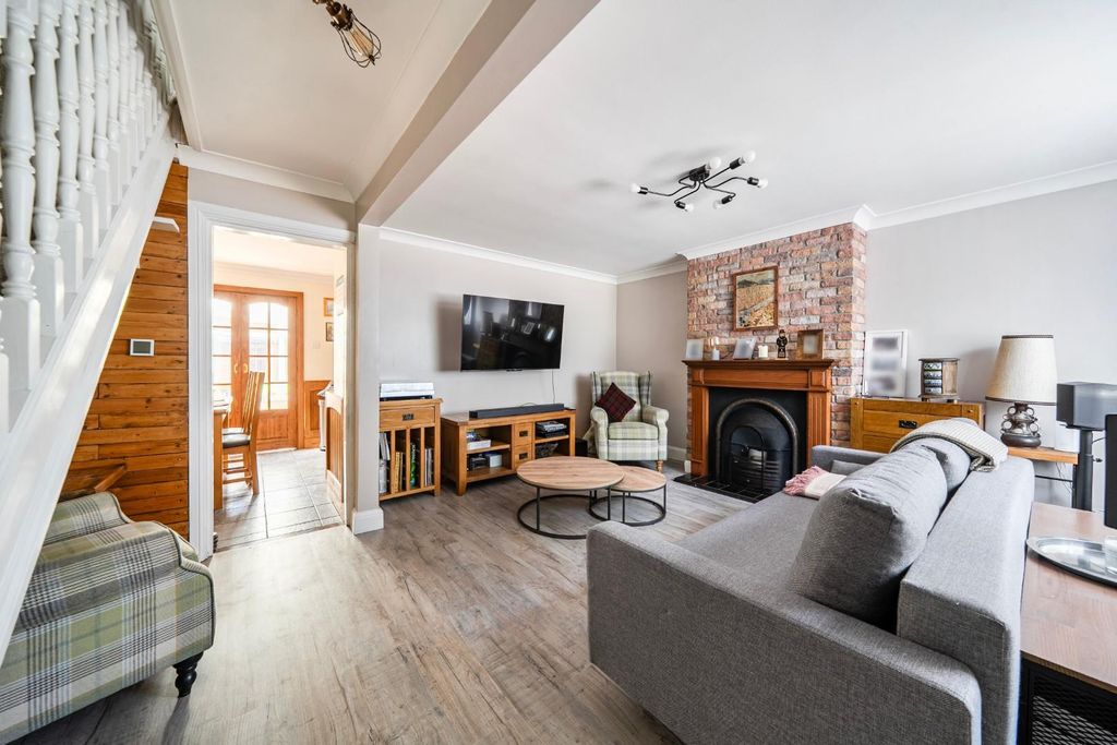 Property photo 2 of 14 1484131-18-6A3d1d662278E.Jpg