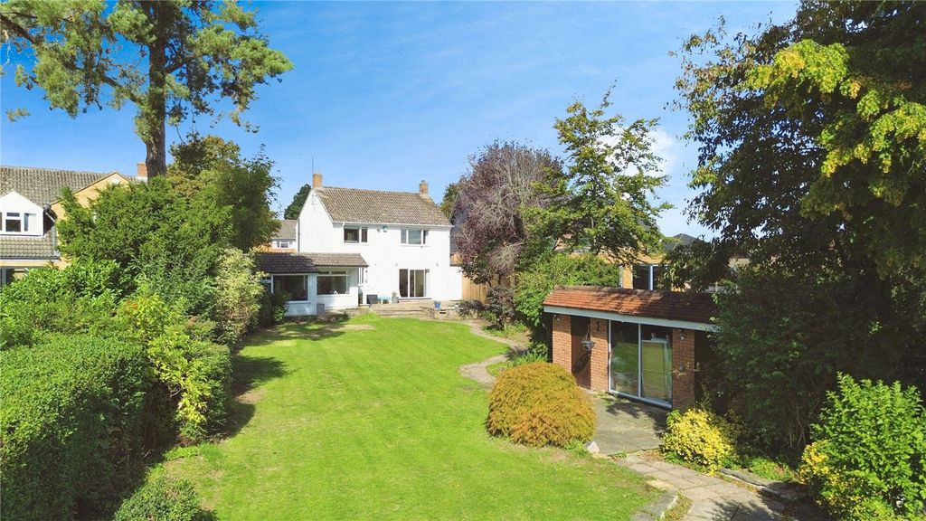 Property photo 2 of 23 Picture No. 29