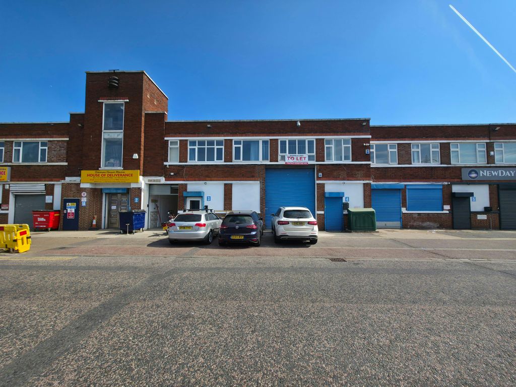 Property photo 1 of 4 1000003464.Jpg