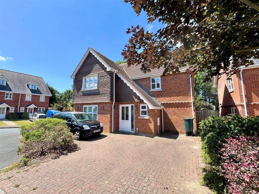 Property photo 1 of 27
