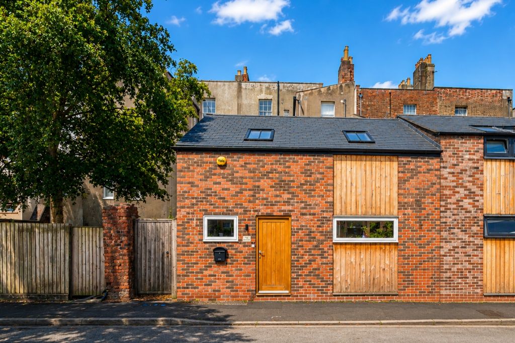 Property photo 1 of 17 Picture No. 22