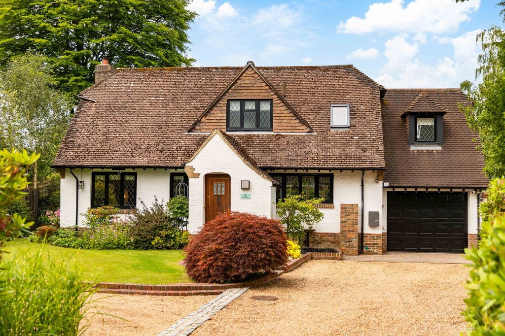 Additional image 35 of 4 bed detached house for saleMount Close, Crawley RH10