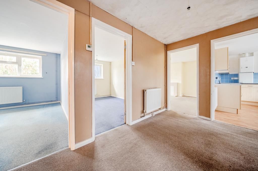 Property photo 2 of 8 Hallway