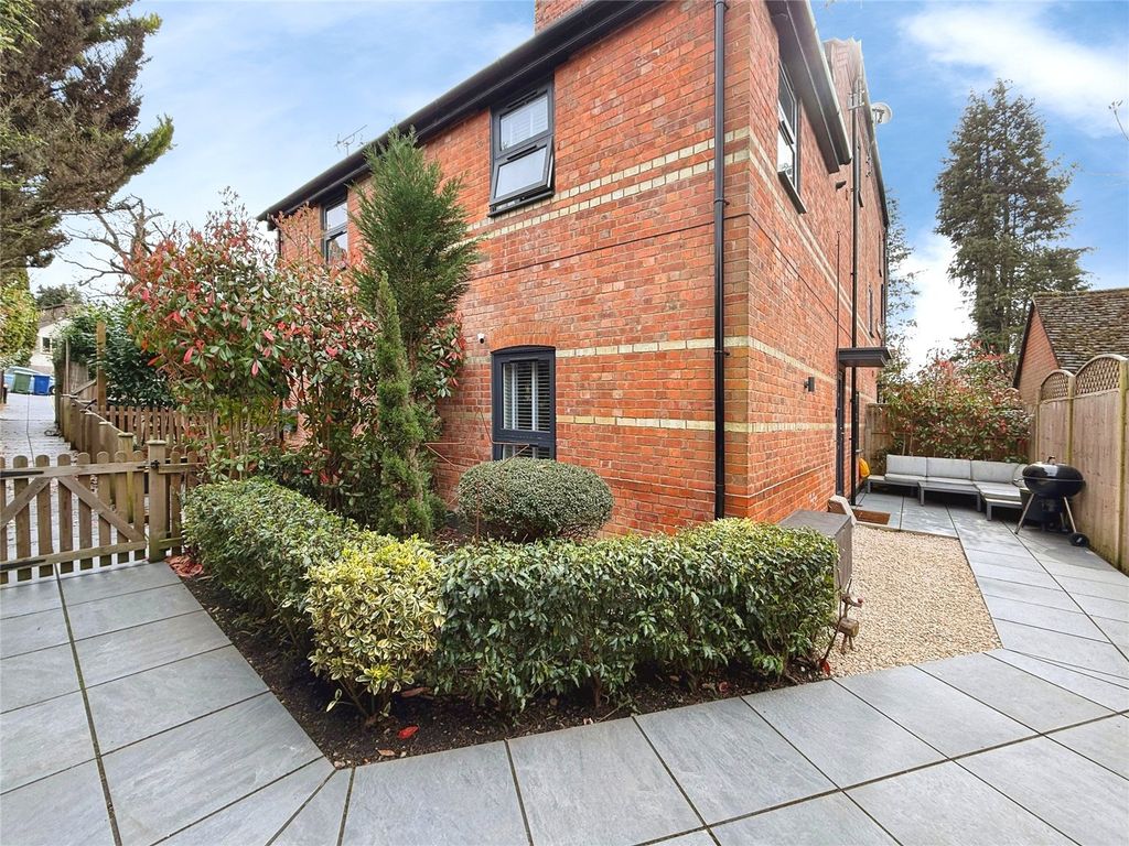 Property photo 1 of 19 Picture No. 09