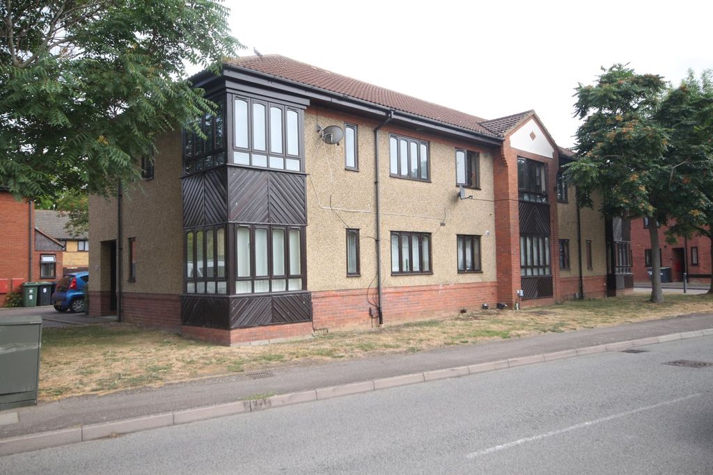 Property photo 1 of 8