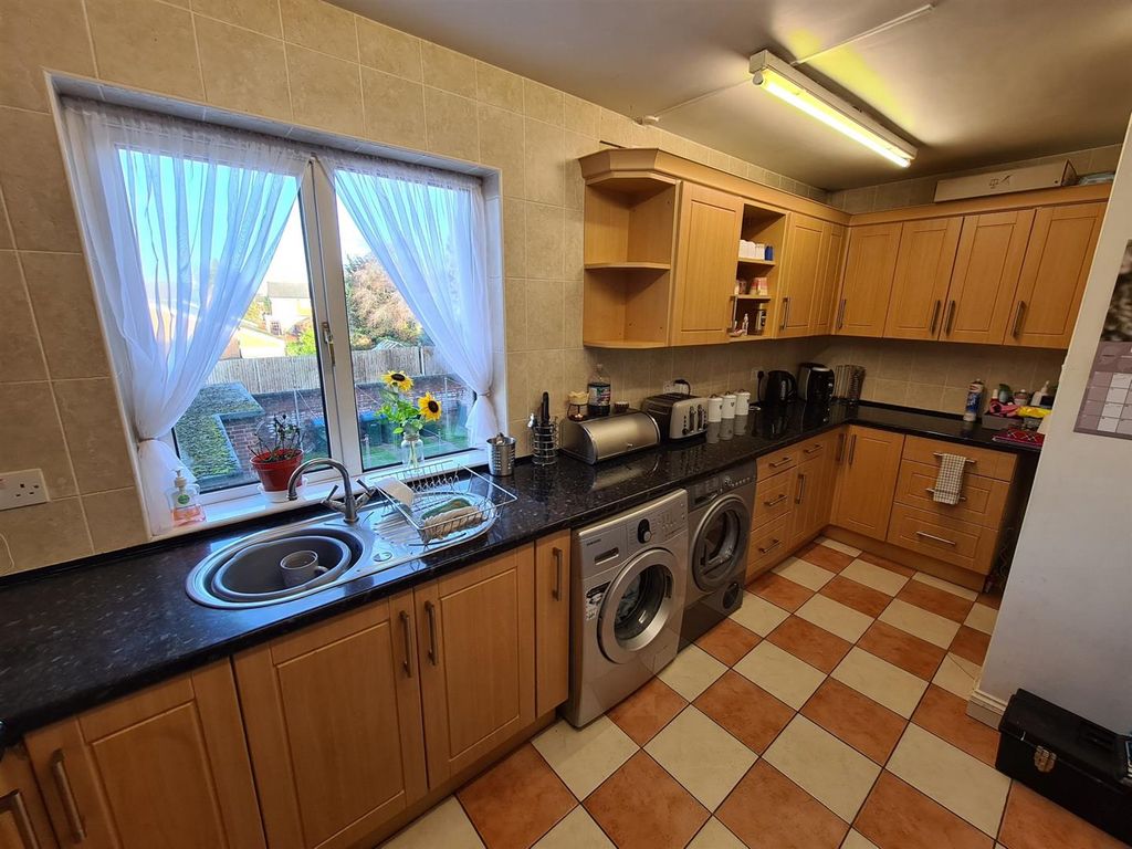 Property photo 2 of 9 Property Photo