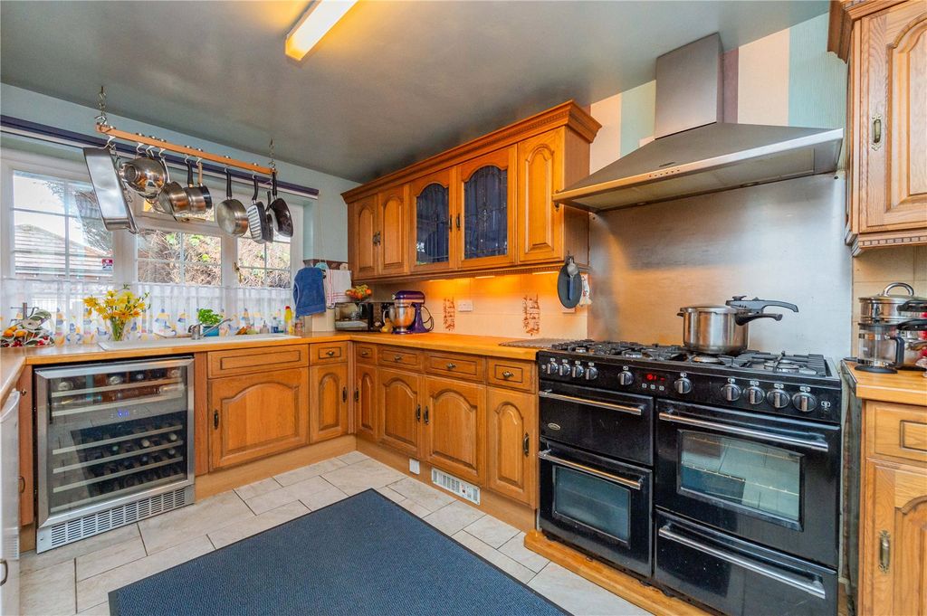 Property photo 3 of 55 Picture No. 31