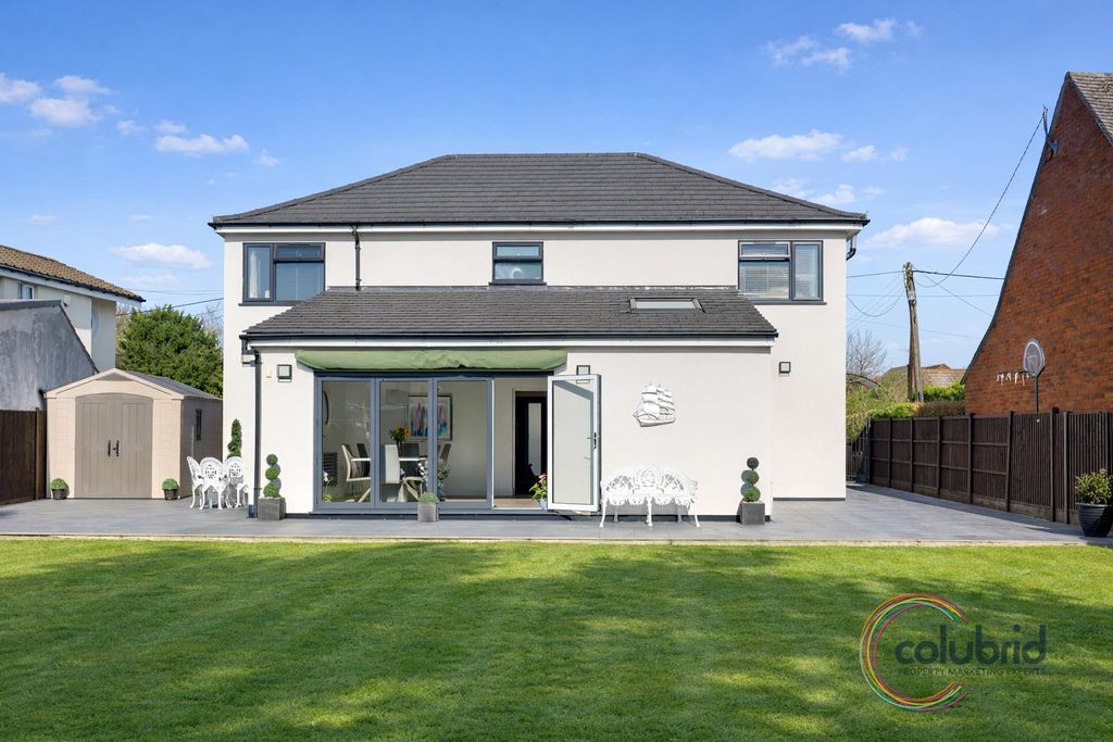 Property photo 3 of 32