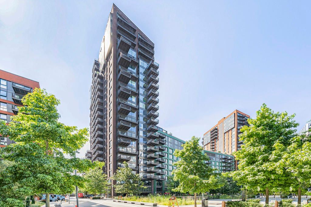 Property photo 1 of 18 Exterior