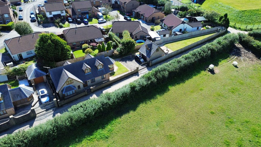 Property photo 1 of 46