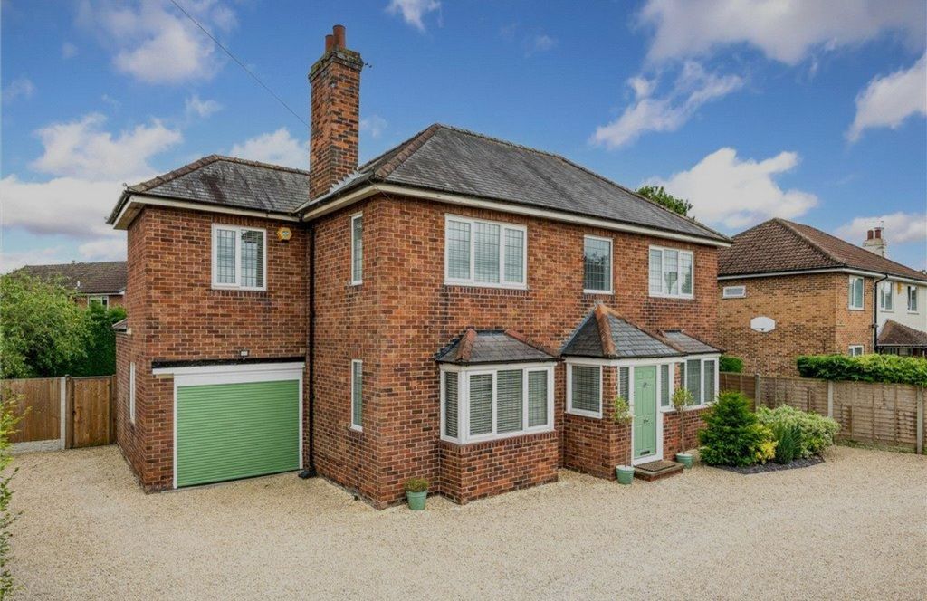 Property photo 2 of 31