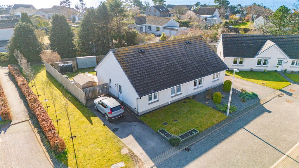 Property photo 1 of 30