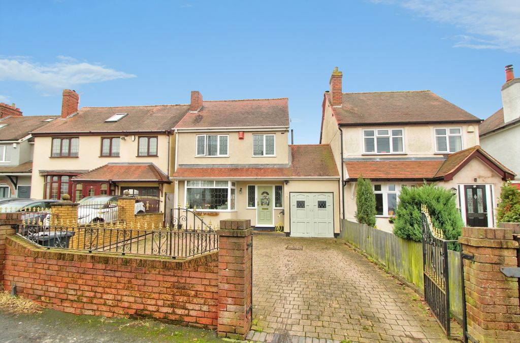 Property photo 1 of 19 Front