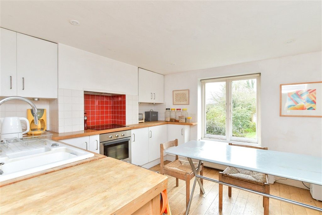 Property photo 1 of 18 Kitchen