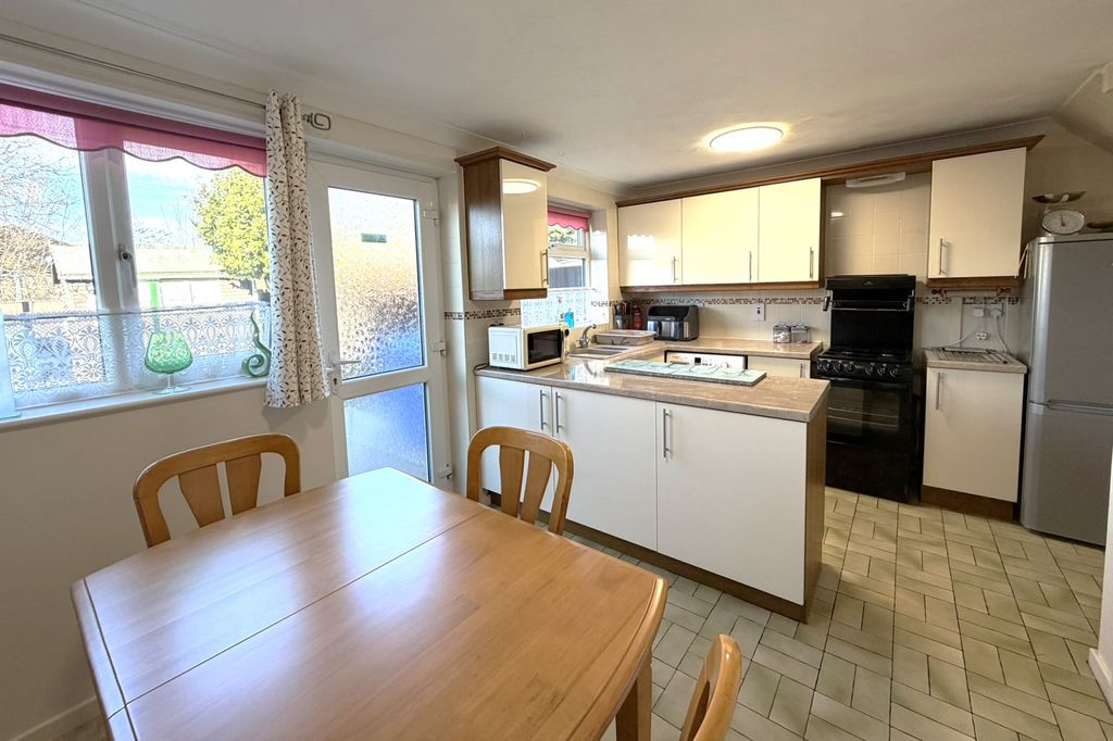 Property photo 3 of 15 Gallery