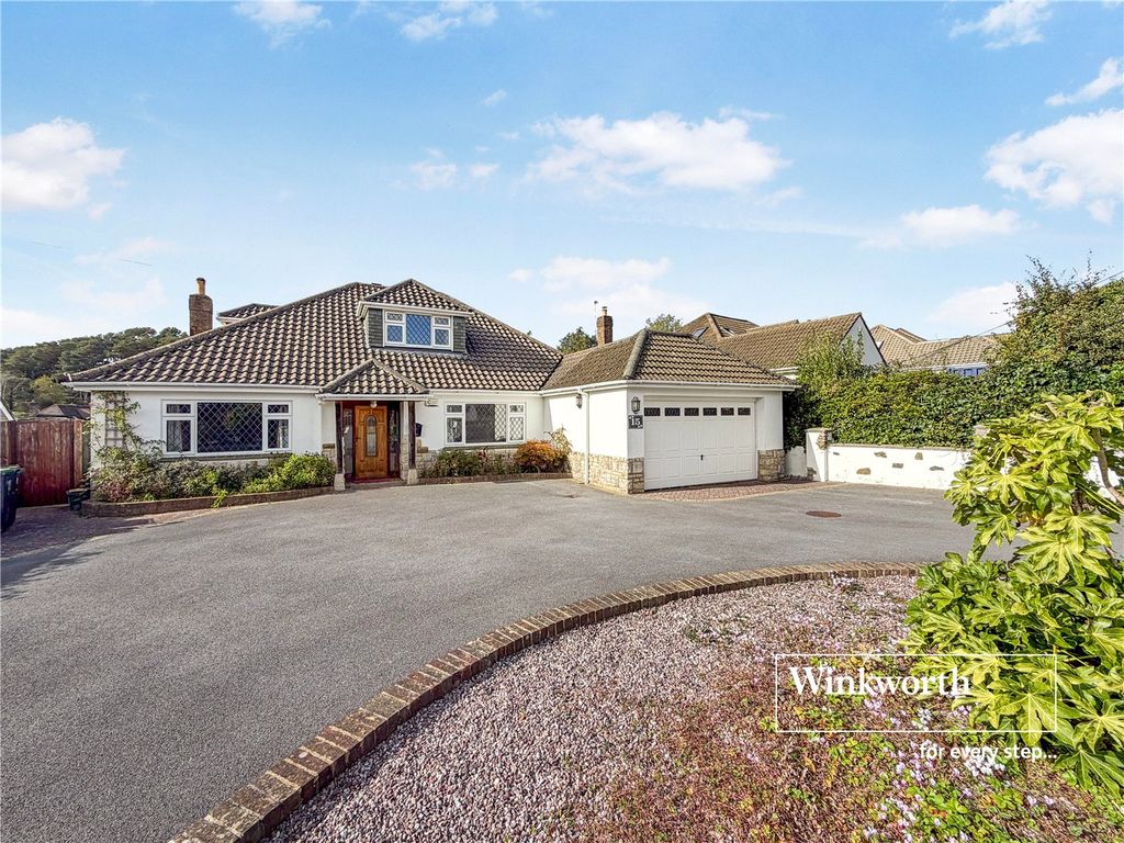Property photo 1 of 18 Picture No. 02