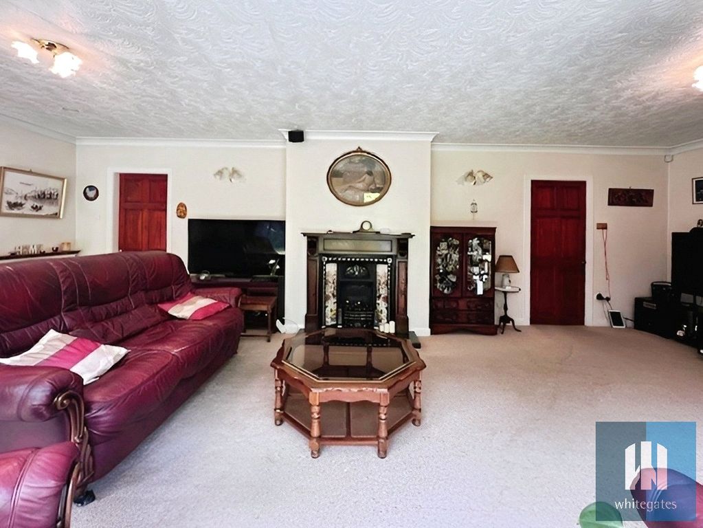 Property photo 3 of 24 Picture No. 76