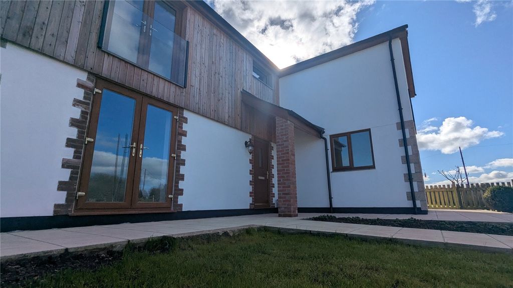 Property photo 1 of 17 Picture No. 05