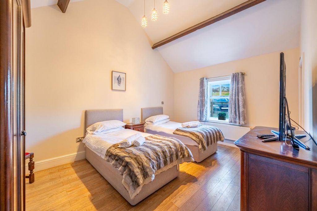 Additional image 34 of 6 bed detached house for saleScarborough Road, Filey YO14