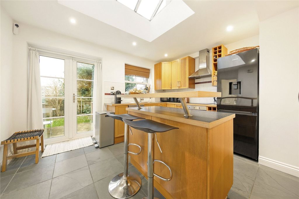 Property photo 2 of 10 Picture No. 08