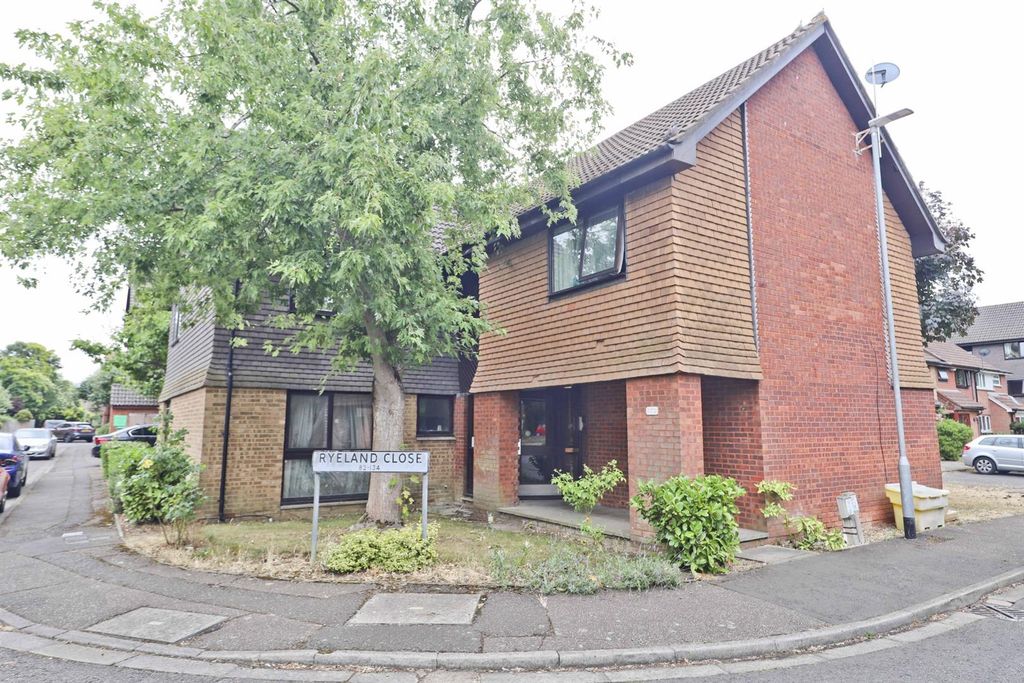 Property photo 1 of 7