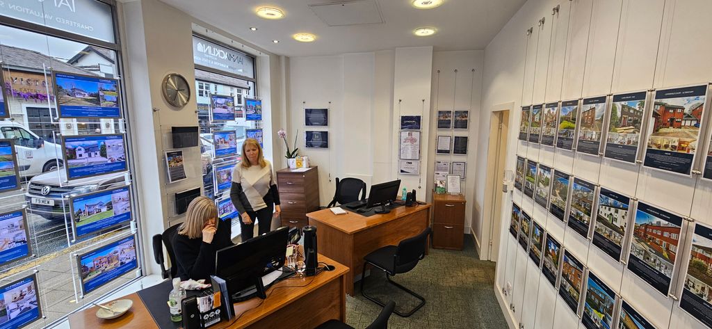 Property photo 3 of 6