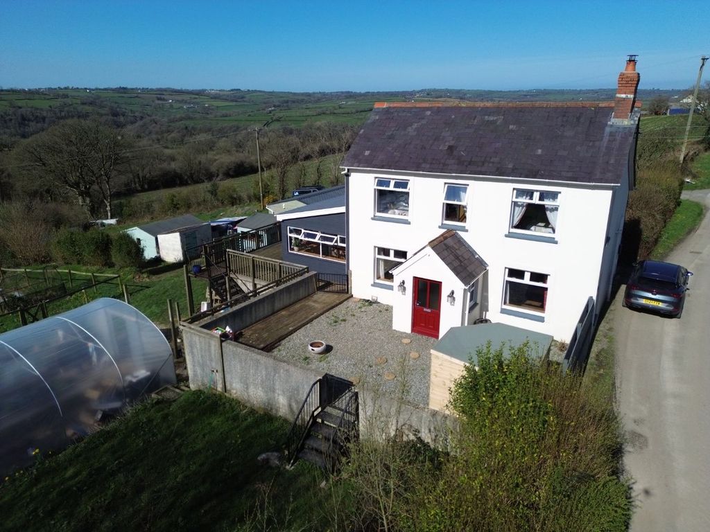 Property photo 2 of 59