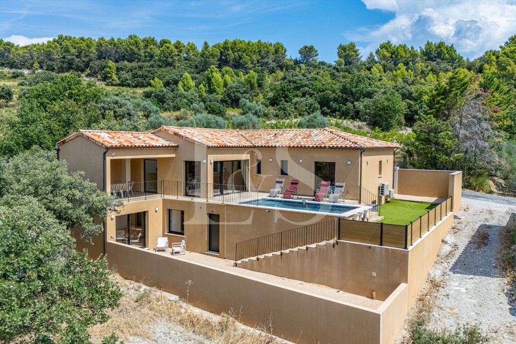 Property photo 1 of 20 Contemporary Villa In Vacqueyras