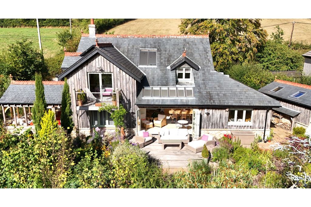 Property photo 1 of 23