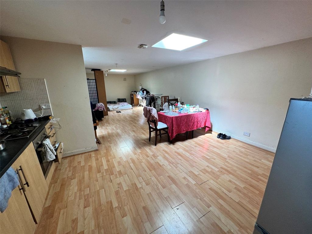 Property photo 3 of 7 Picture No. 07